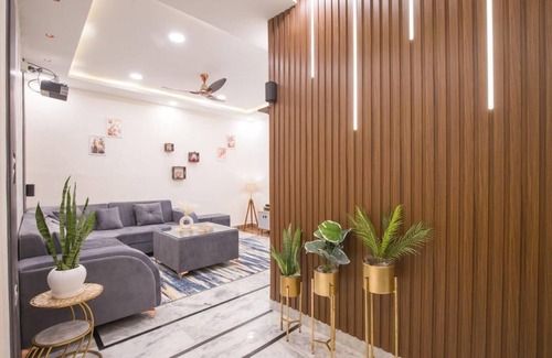 Jaipur Apartment | Luxury 3 BHK Apartment with Projector Workstation in Jaipur