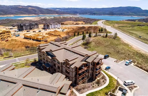 Park City Condo | Luxury 3 BR condo near Deer Valley & Park City