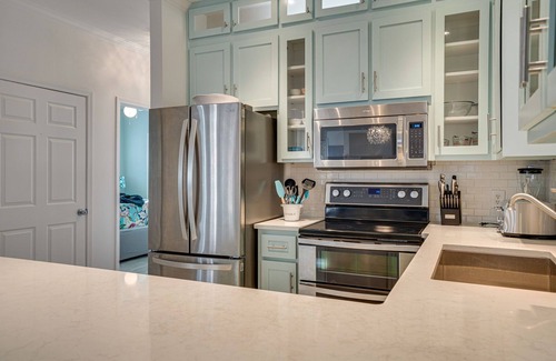 Miramar Beach House | Luxury 3 floor Beach House w/private beach access