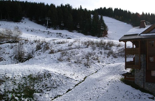 Prapoutel Apartment | Luxury 3-Room Cabin with Balcony, Ski-In/Ski-Out, Spa Access, Parking