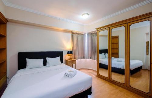 Semanggi Apartment | Luxury 3BR Apartment at Sudirman Tower Condominium By Travelio