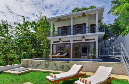 Kayu Putih Villa | LUXURY 3BR Hillside Villa with North Bali Sea View