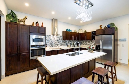 Playa Hermosa House | Luxury 3BR Home -Walk to Hermosa Beach