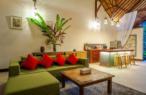 Melayang Villa | Luxury 3BR Infinity Jungle View Aashaya Villa Ubud