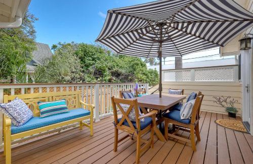 Townsite House | Luxury 3BR Oceanside Condo, AC, Walk to Beach & Pier, Private Patio, WFH Ready