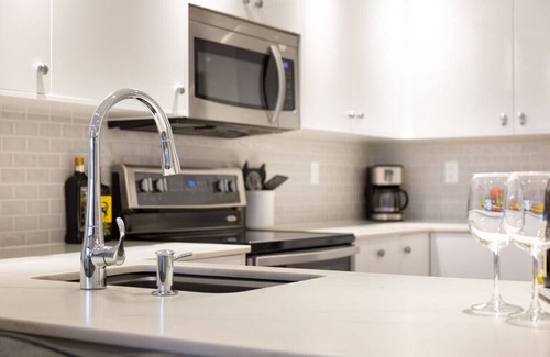 Village North House | Luxury 3Br TH- Private Hot Tub/Pool/Bike Storage