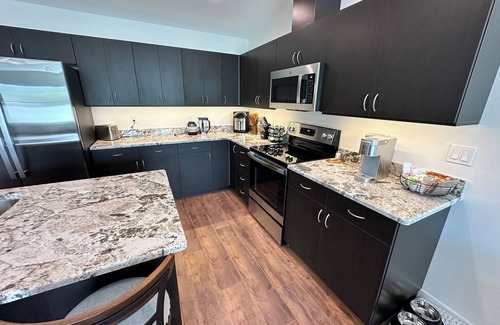 Joseph House | Luxury 3BR Townhome - Walk anywhere in Joseph! (C)