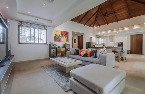 Cherngtalay Villa | Luxury 3BR Villa with Private Pool & Jacuzzi