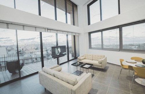 Neve Tzedek Apartment | Luxury 3BR&Washrooms, Sea Views, high floor, parking