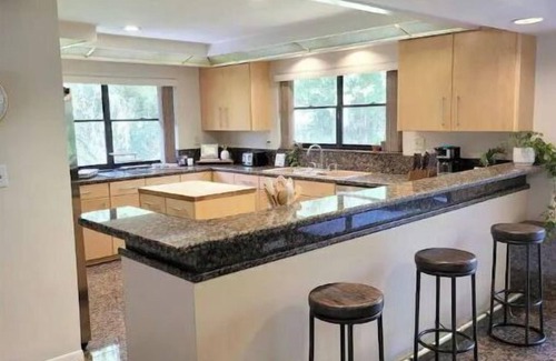 Alachua Villa | Luxury 3Level 6Bedroom Villa Nature Reserve Views
