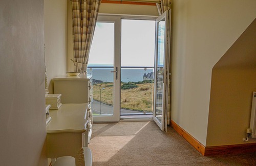Portpatrick Apartment | Luxury 4 Bed apartment with sea view