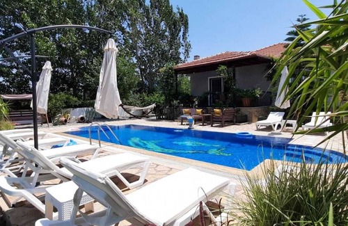 Ortaca Villa | Luxury 4 bed villa in a rural situation; 5 minutes from town