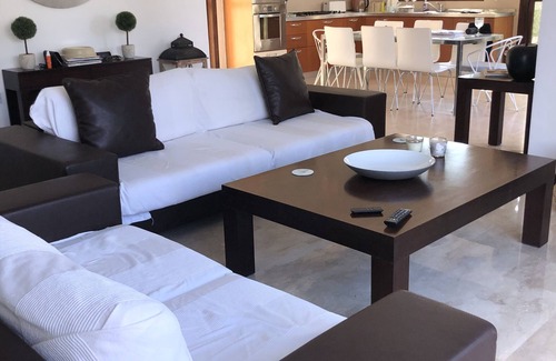 Kyrenia District House | Luxury 4 Bedroom, 3 Bathroom Mediterranean Villa in Lapta minutes from the Sea