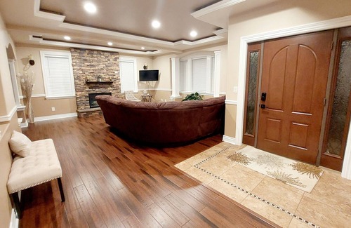 Parkland House | Luxury 4 bedroom residential home with patio