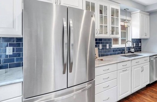 Royal Oak House | Luxury 4 Bedroom Royal Oak Home