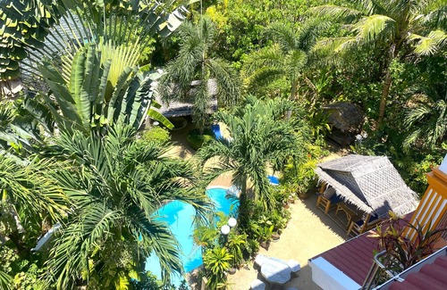 Karon Villa | Luxury 4-bedroom VILLA, 10 minutes foot walk from the fine sands of Karon Beach