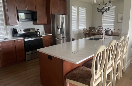 Neskowin Apartment | Luxury 4 Bedrooms House in Neskowin South Beach.