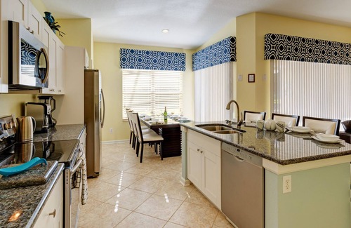 Windsor Palms Villa | Luxury 4 BR/3 BA Villa, SW facing pool/spa, conservation view, movie room