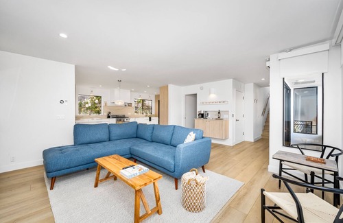 Harbor House | Luxury 4 Story home next to Alamitos Yacht Club. Steps to Beach and Bay.
