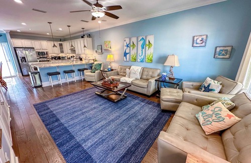 Cherry Grove Beach House | Luxury 4Bedroom/4 Bath with Private Salt-Water Pool!