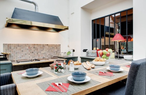 Jardin des plantes Apartment | Luxury 4bedroom loft in the 5th arrondissement
