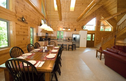 The Galena Territory House | Luxury 4br, 4.5 Bath Galena Territory Rental With Hot Tub & Pool Table