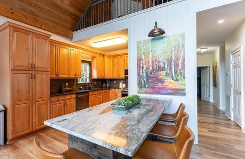 Saxony Forest House | Luxury 4BR/4BA Lake Keowee Retreat- Mountain Cabin Vibes + Private Dock