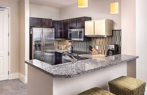 Las Vegas Condo | Luxury 4BR/4BA Presidential Suite Close to Strip! Big Savings!