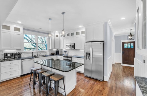 Greenville Downtown House | Luxury 4BR in Historic District, Walk to Downtown