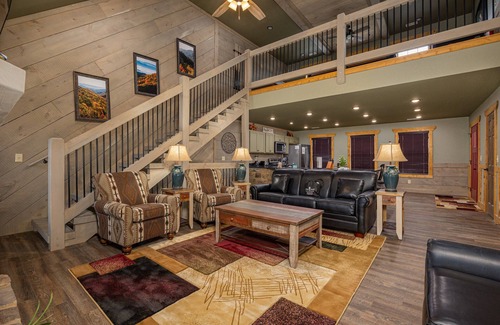 Gatlinburg Cabin | Luxury 4BR, Indoor Pool, Hot Tub!