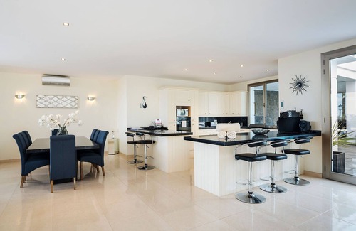 Los Mojones Villa | Luxury 5 bed 5 bath Villa in Los Mojones