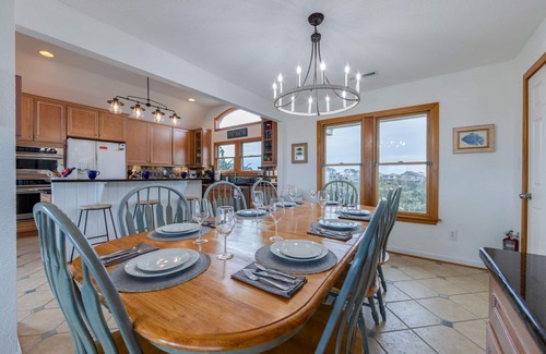 Farrow Shores House | Luxury 5 bedroom/5 bath oceanfront with pool