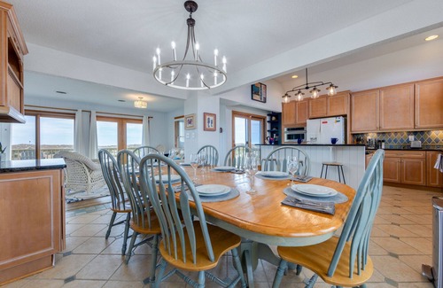 Farrow Shores House | Luxury 5 bedroom/5 bath oceanfront with pool