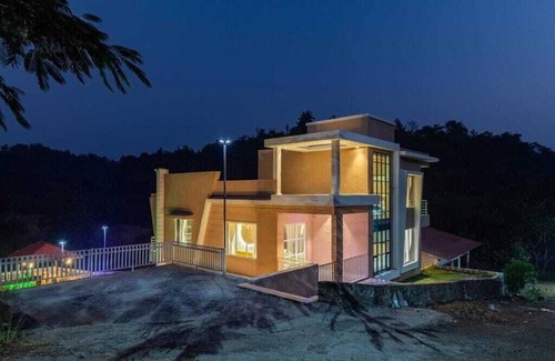 Karjat House | luxury 5-bedroom bungalow with big pool
