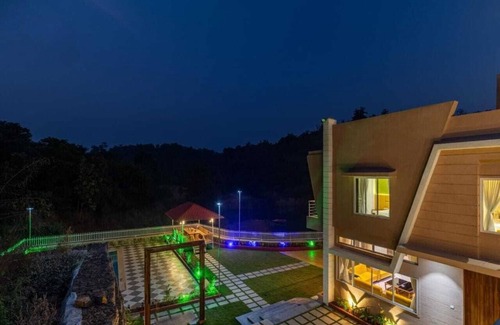 Karjat House | luxury 5-bedroom bungalow with big pool
