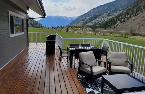 Okanagan-Similkameen House | Luxury 5 Bedroom House - Hot Tub and Acreage. Lots of Wildlife on ranch.