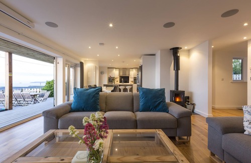 St Ives House | Luxury 5 Bedroom House in St Ives - Hot tub, parking, WIFI, Stunning views