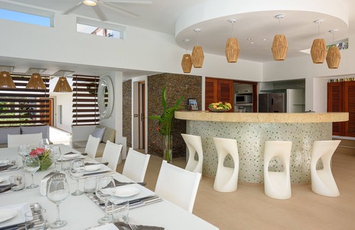 Las Terrenas Villa | Luxury 5 Bedroom Staffed & Serviced Villa on Beachfront Community of Cap Bonita