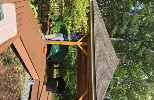 Mount Sunapee House | Luxury 5 br home minutes from Slopes and Lake