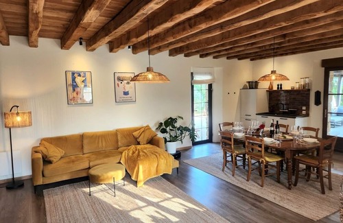 Castelnaud-la-Chapelle House | Luxury 5BR Home | Heated Pool | Near Sarlat+Beynac