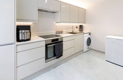 Island Gardens House | Luxury 5BD Guesthouse
