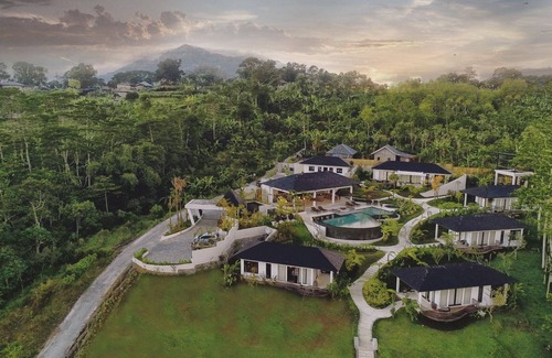 Wanagiri Villa | Luxury 5BR Mountain Villa, Bedugul - 6Min Drive To Tamblingan Lake!
