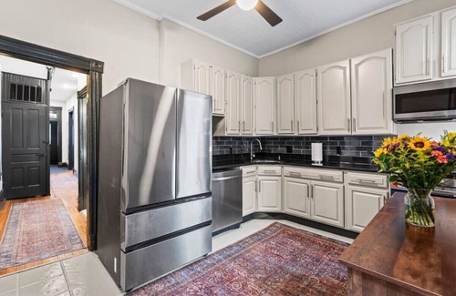 Shaw Apartment | Luxury 5BR Townhouse | Heart of DC | Private Patio