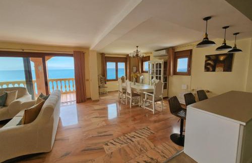 El Faro Villa | Luxury 5BR Villa Andalucía, Private Pool, Gardens & Stunning Sea Views