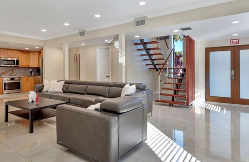South Lake Villa | Luxury 5BR Villa Heated Pool & Entertainment Room