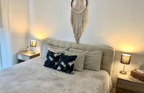 Gonzalo Guerrero Apartment | Luxury 5th Avenue Menesse 32