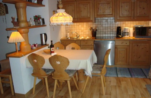 Walchsee Apartment | Luxury 6 pers. Apartment with guest rooms near the golf course and lake