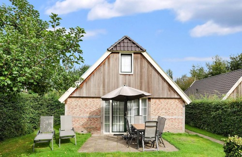 Witteveen House | Luxury 6-person bungalow in the holiday park Landal Orveltermarke