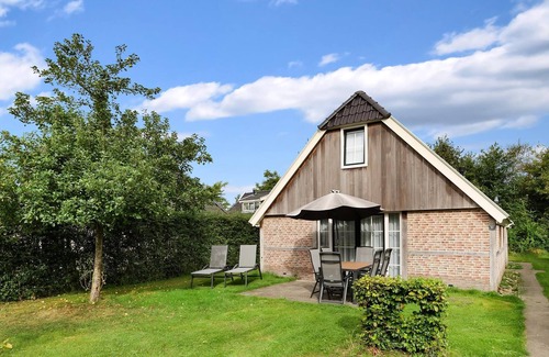 Witteveen House | Luxury 6-person bungalow in the holiday park Landal Orveltermarke