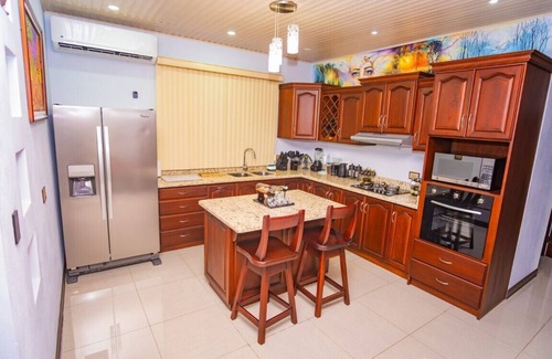 El Tanque House | Luxury 69 House Where Innovation Meets Elegance